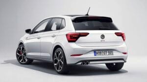 Volkswagen Polo फ्रंट व्यू – LED हेडलाइट्स और नया ग्रिल